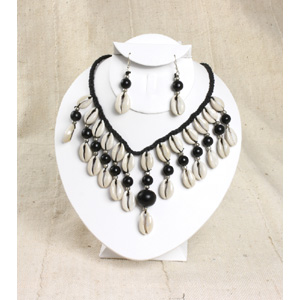 Cowrie Shell Jewelry Set-Black