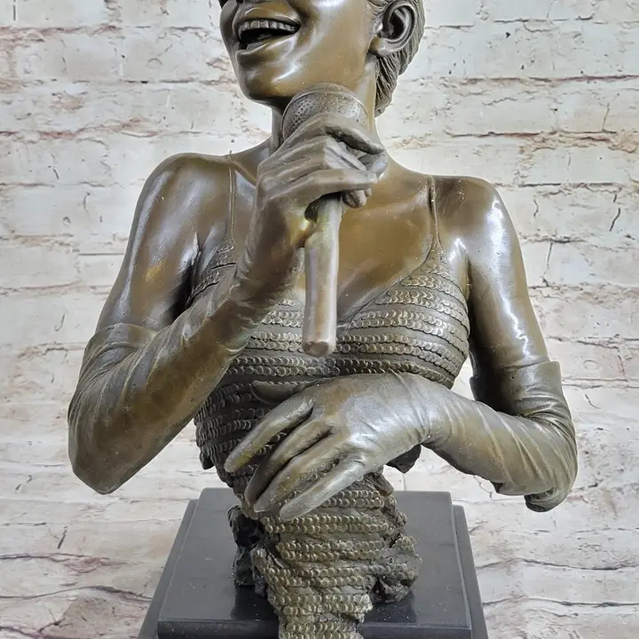 Black Jazz Band Girl Singer with Microphone Hot Cast Bronze Statue
